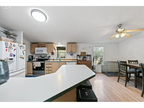 213 Hilltop Drive Oakland OR 97462