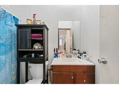 213 Hilltop Drive Oakland OR 97462