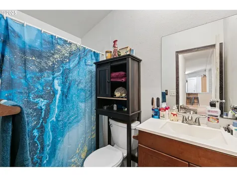 213 Hilltop Drive Oakland OR 97462