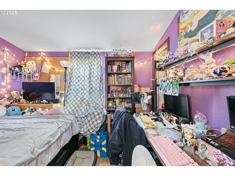 213 Hilltop Drive Oakland OR 97462