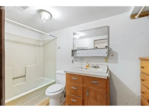 213 Hilltop Drive Oakland OR 97462