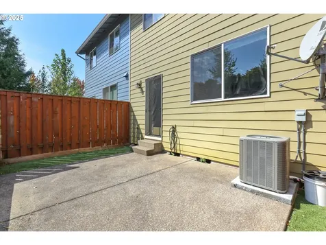 10076 SE Old Town Court Happy Valley OR 97086