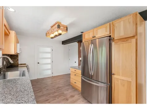 35706 NW 14th Avenue La Center WA 98629