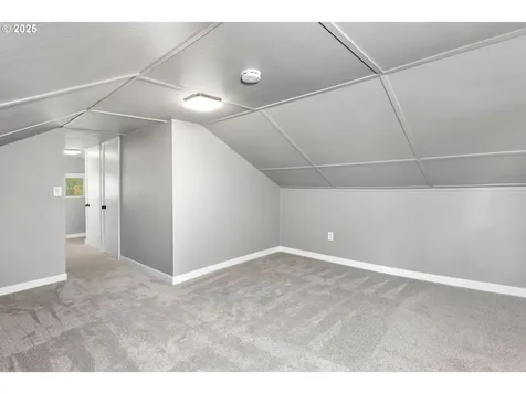 35706 NW 14th Avenue La Center WA 98629