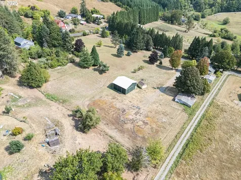 35706 NW 14th Avenue La Center WA 98629