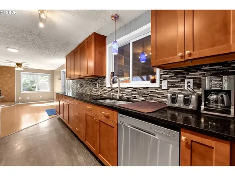 204 NE 148th Avenue Vancouver WA 98684