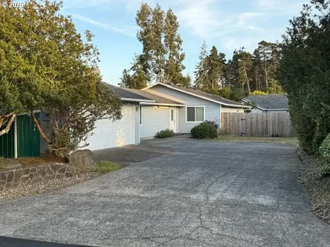2164 24th Street Florence OR 97439