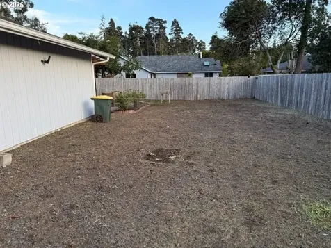 2164 24th Street Florence OR 97439