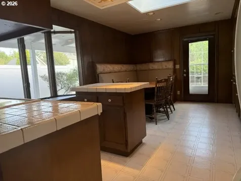 2164 24th Street Florence OR 97439