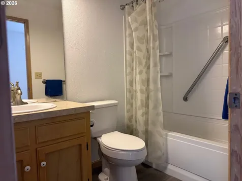 2164 24th Street Florence OR 97439