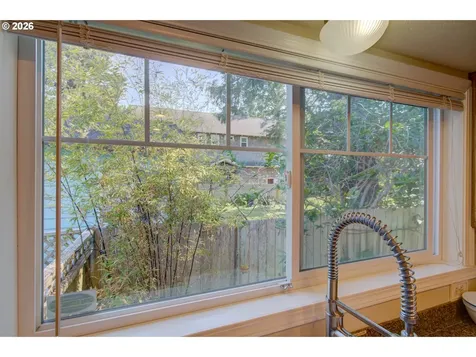 572 N Hemlock Street Cannon Beach OR 97110