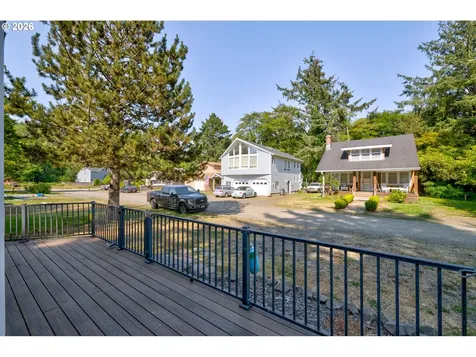 572 N Hemlock Street Cannon Beach OR 97110