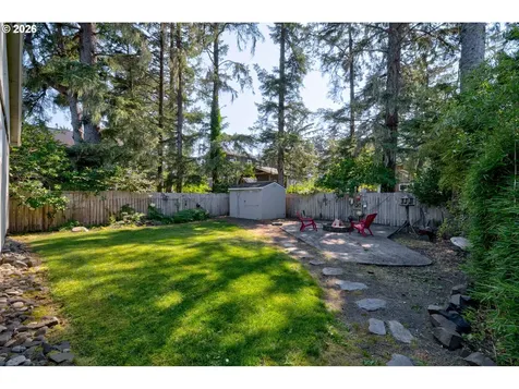 572 N Hemlock Street Cannon Beach OR 97110
