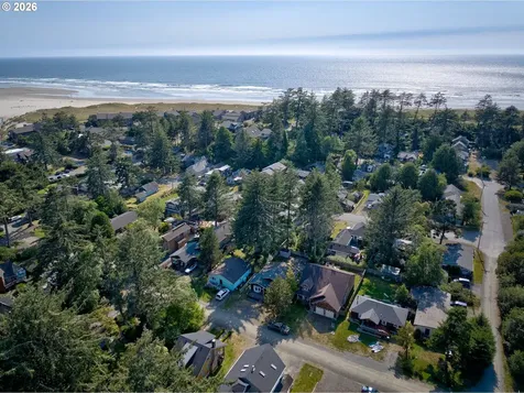 572 N Hemlock Street Cannon Beach OR 97110