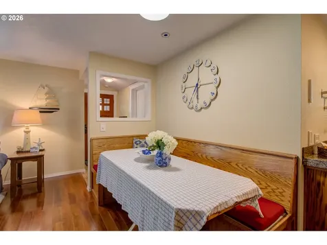 572 N Hemlock Street Cannon Beach OR 97110