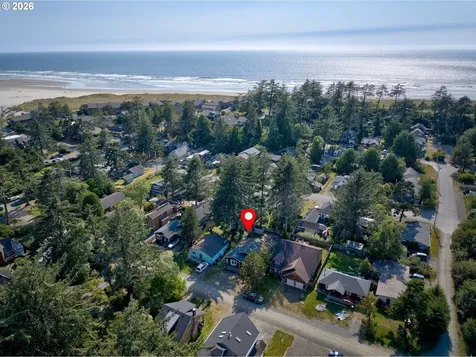 572 N Hemlock Street Cannon Beach OR 97110