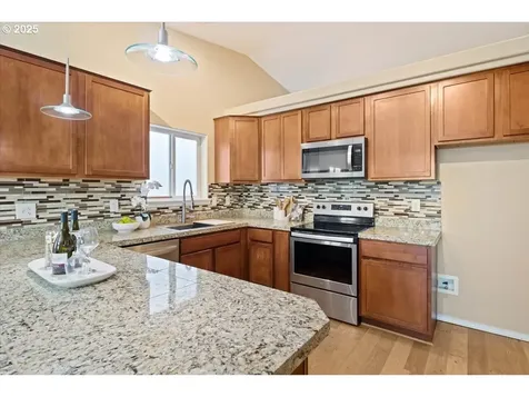 758 S Sunrise Drive Jefferson OR 97352