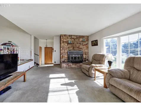 1703 Allen Street Kelso WA 98626