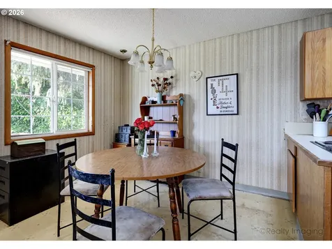 1703 Allen Street Kelso WA 98626