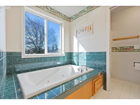 2720 NE 168th Avenue Vancouver WA 98684