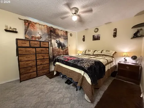 2082 Bel Air Court Roseburg OR 97471