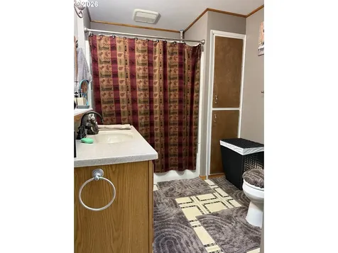 2082 Bel Air Court Roseburg OR 97471