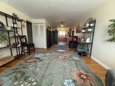 2082 Bel Air Court Roseburg OR 97471