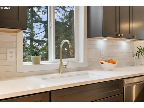 6244 Frost Lane Lake Oswego OR 97035