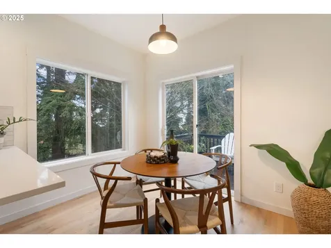 6244 Frost Lane Lake Oswego OR 97035