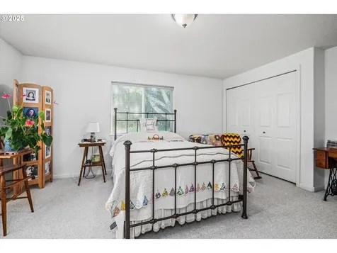 87894 Oak Island Drive Veneta OR 97487