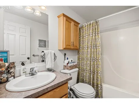 87894 Oak Island Drive Veneta OR 97487