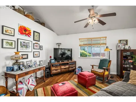 87894 Oak Island Drive Veneta OR 97487