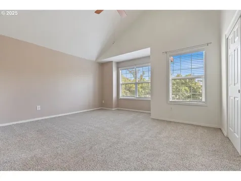 569 NE Natalie Street Hillsboro OR 97124