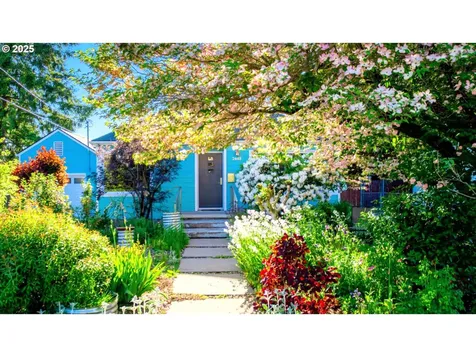 2445 SE 76th Avenue Portland OR 97206