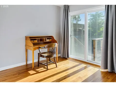 2445 SE 76th Avenue Portland OR 97206