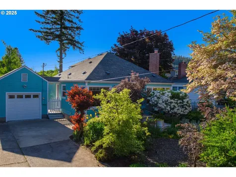 2445 SE 76th Avenue Portland OR 97206