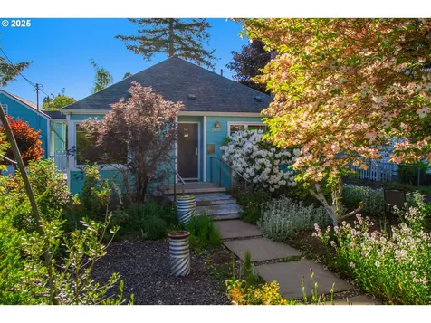 2445 SE 76th Avenue Portland OR 97206