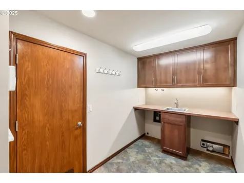 2256 Marie Lane Eugene OR 97408
