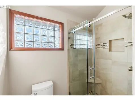 2256 Marie Lane Eugene OR 97408