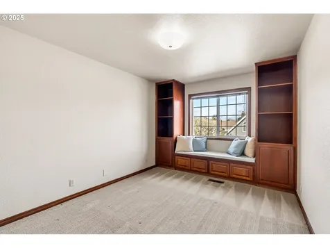 2256 Marie Lane Eugene OR 97408