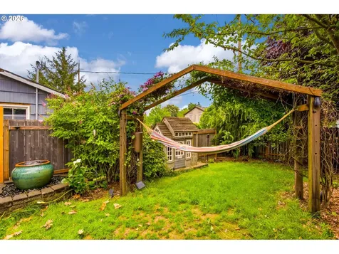 2507 N Farragut Street Portland OR 97217