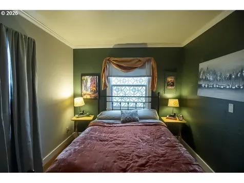 204 Crook Avenue La Grande OR 97850
