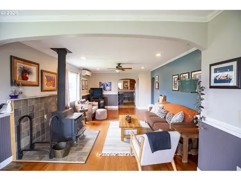 204 Crook Avenue La Grande OR 97850