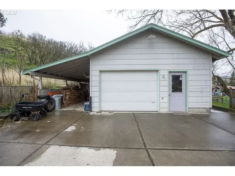 204 Crook Avenue La Grande OR 97850