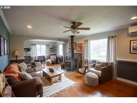 204 Crook Avenue La Grande OR 97850