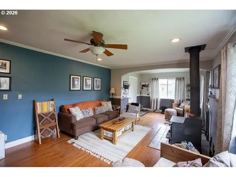 204 Crook Avenue La Grande OR 97850