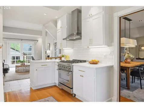 5926 NE 24th Avenue Portland OR 97211