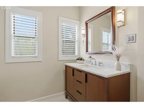 5926 NE 24th Avenue Portland OR 97211