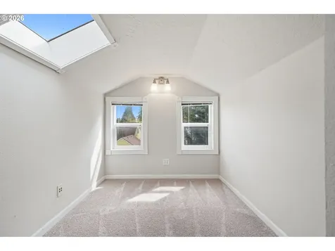 5926 NE 24th Avenue Portland OR 97211
