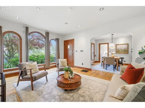 5926 NE 24th Avenue Portland OR 97211